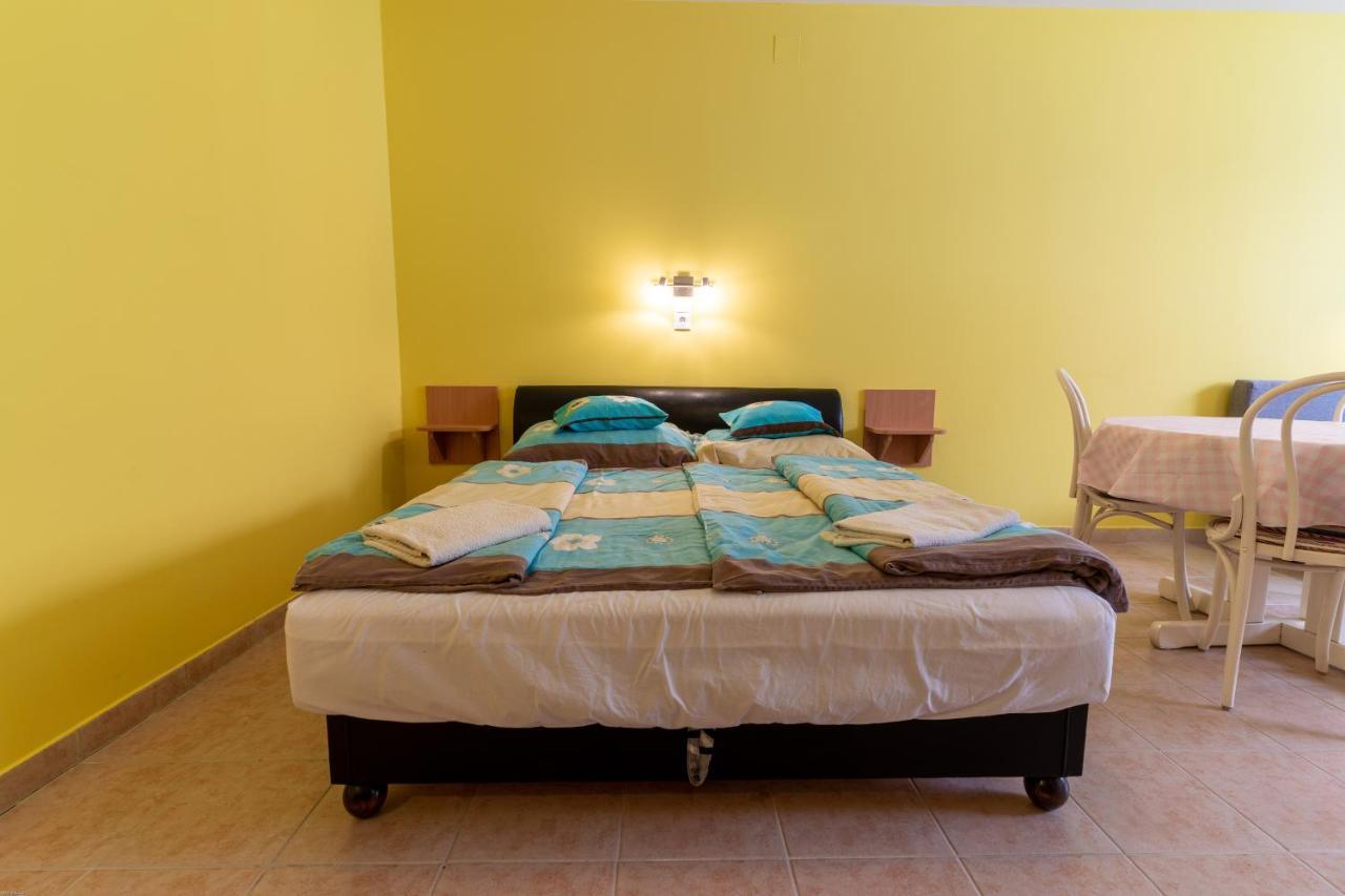 Izabella Panzio Bed & Breakfast Hajdúszoboszló Eksteriør bilde