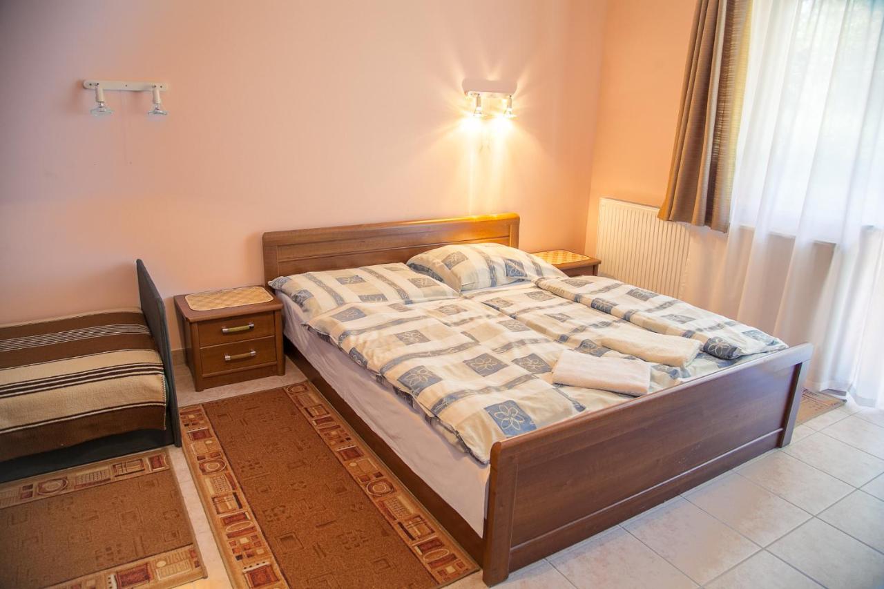 Izabella Panzio Bed & Breakfast Hajdúszoboszló Eksteriør bilde