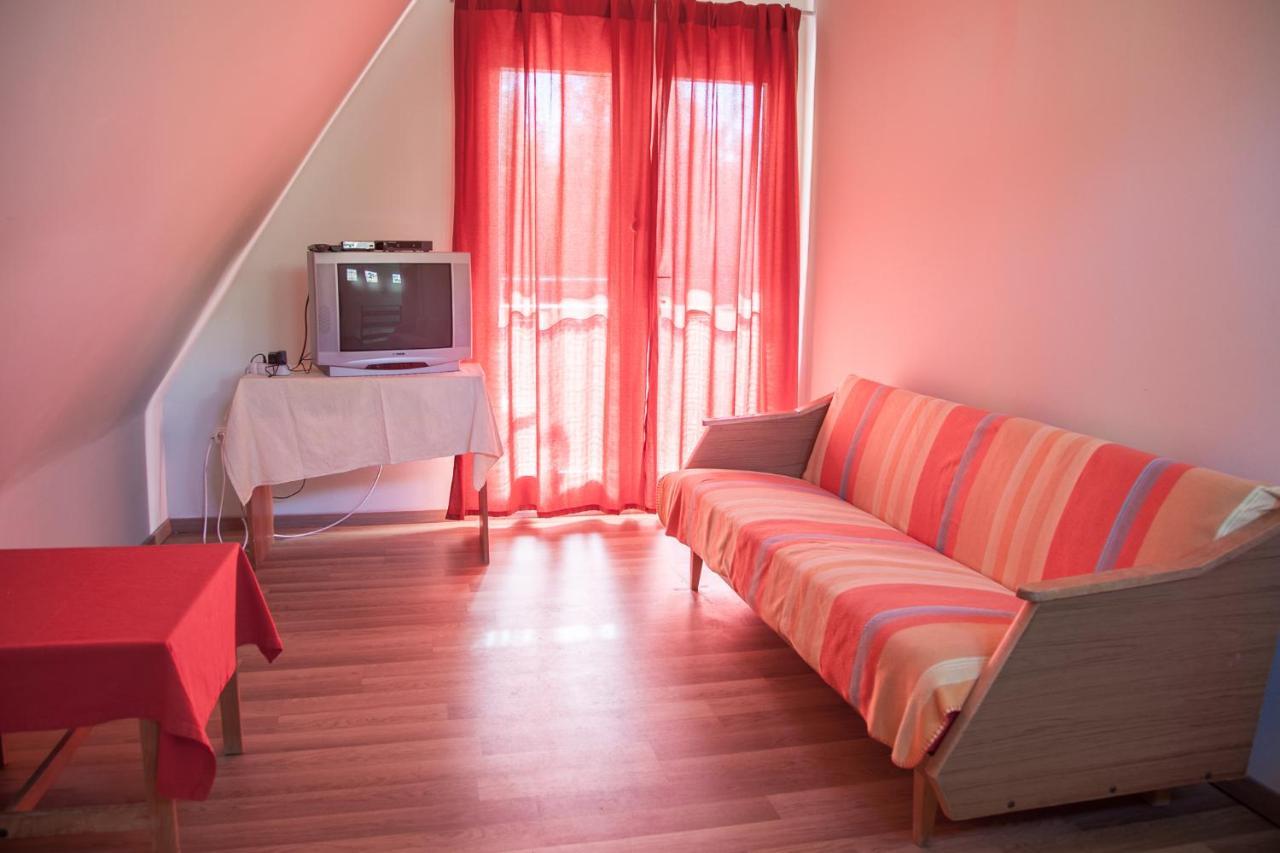 Izabella Panzio Bed & Breakfast Hajdúszoboszló Eksteriør bilde