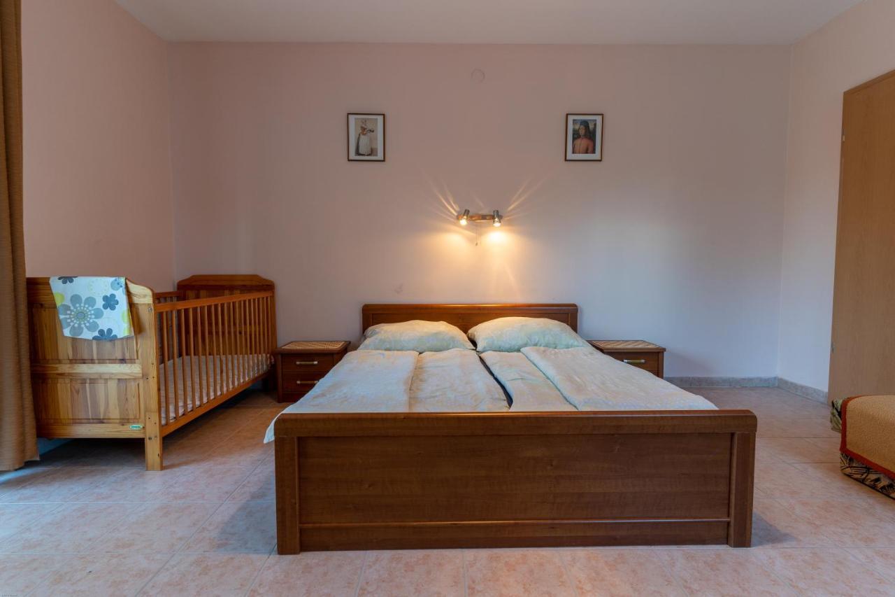 Izabella Panzio Bed & Breakfast Hajdúszoboszló Eksteriør bilde