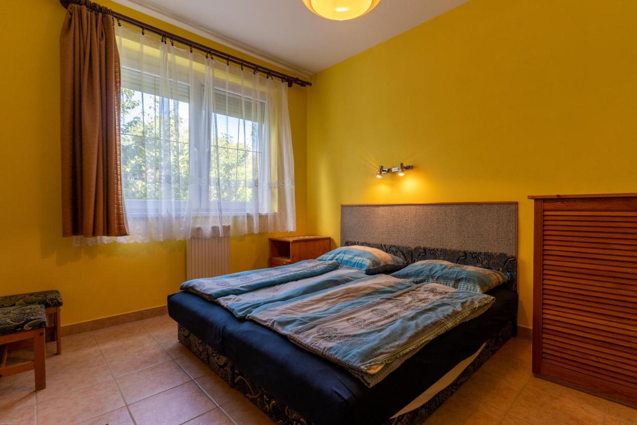 Izabella Panzio Bed & Breakfast Hajdúszoboszló Eksteriør bilde