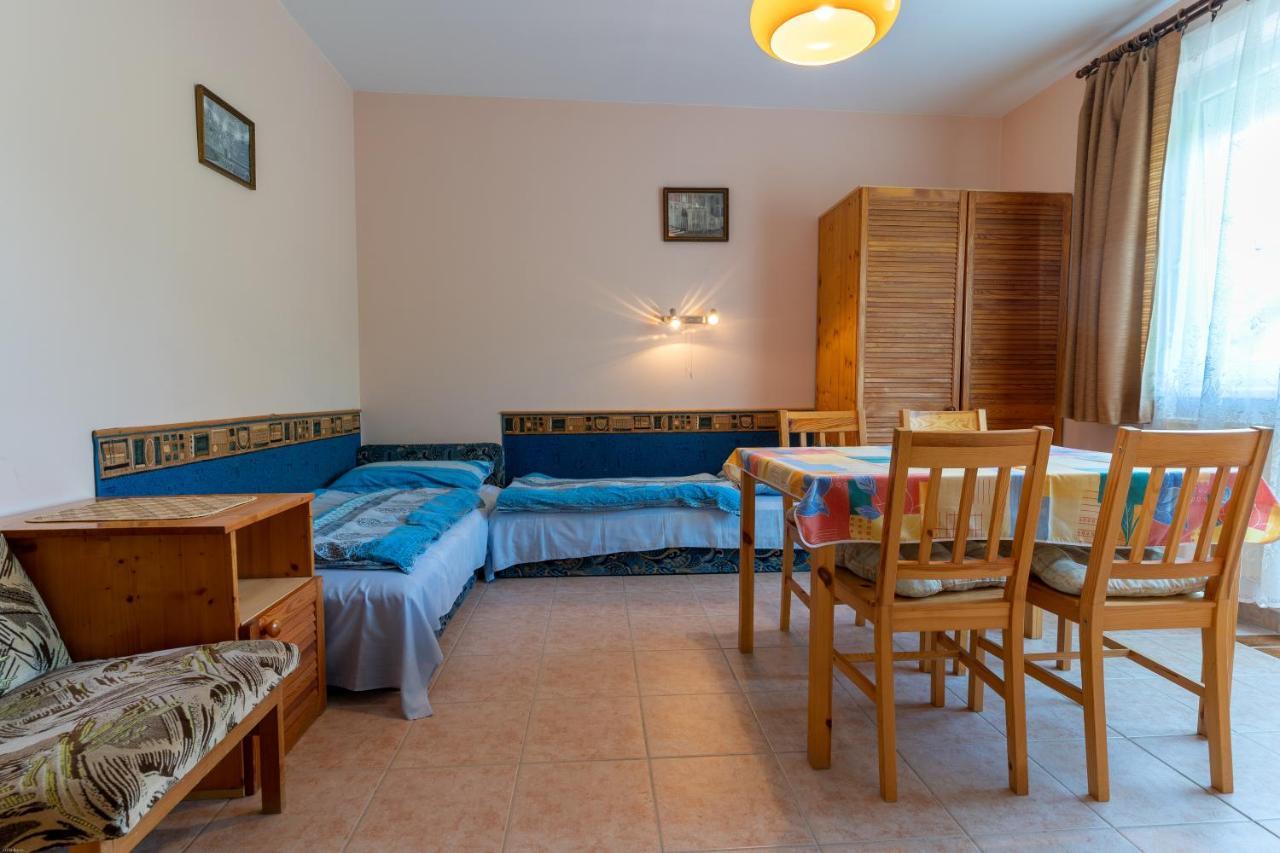 Izabella Panzio Bed & Breakfast Hajdúszoboszló Eksteriør bilde
