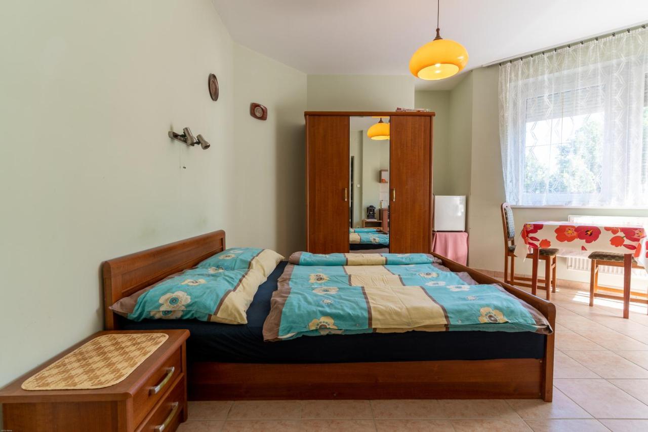 Izabella Panzio Bed & Breakfast Hajdúszoboszló Eksteriør bilde