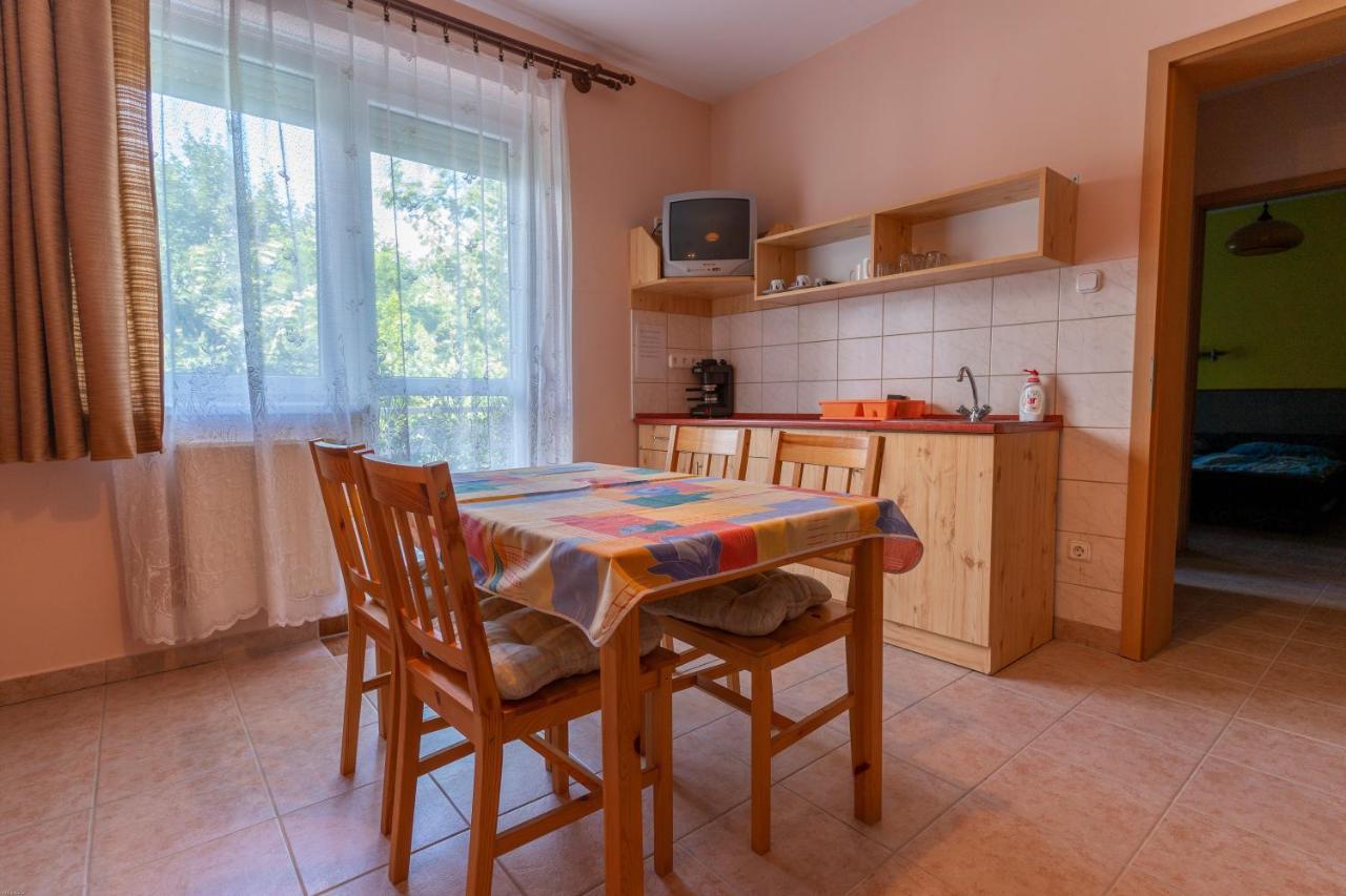 Izabella Panzio Bed & Breakfast Hajdúszoboszló Eksteriør bilde