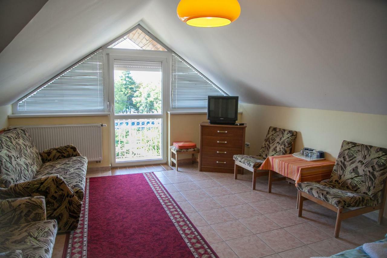 Izabella Panzio Bed & Breakfast Hajdúszoboszló Eksteriør bilde